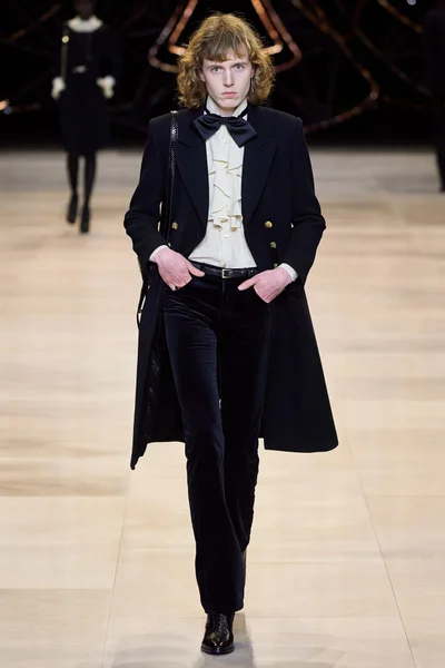 Look 5